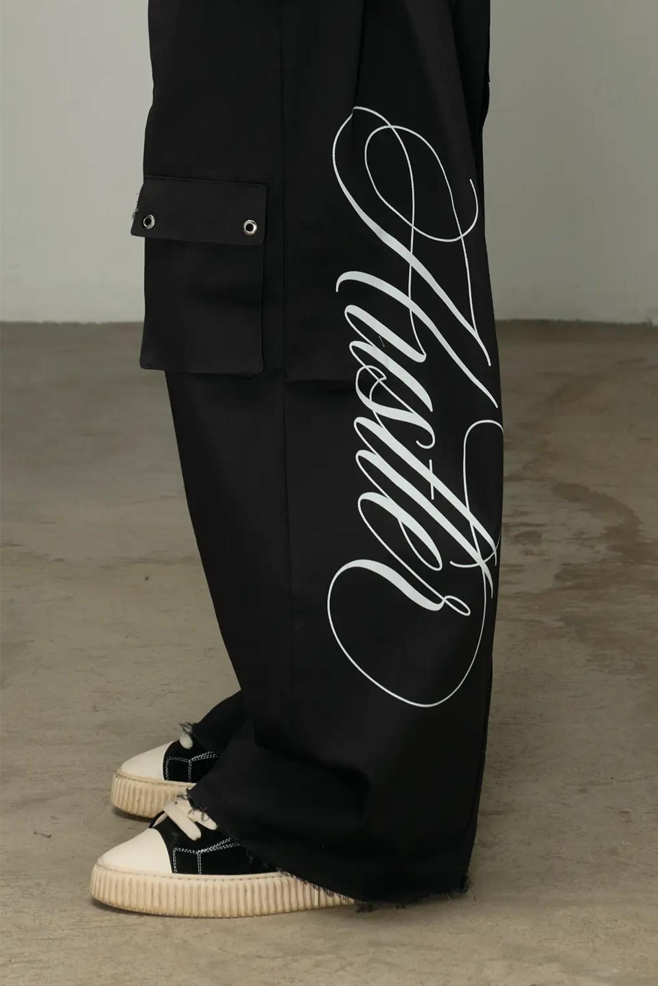 Heavy Cargo Black