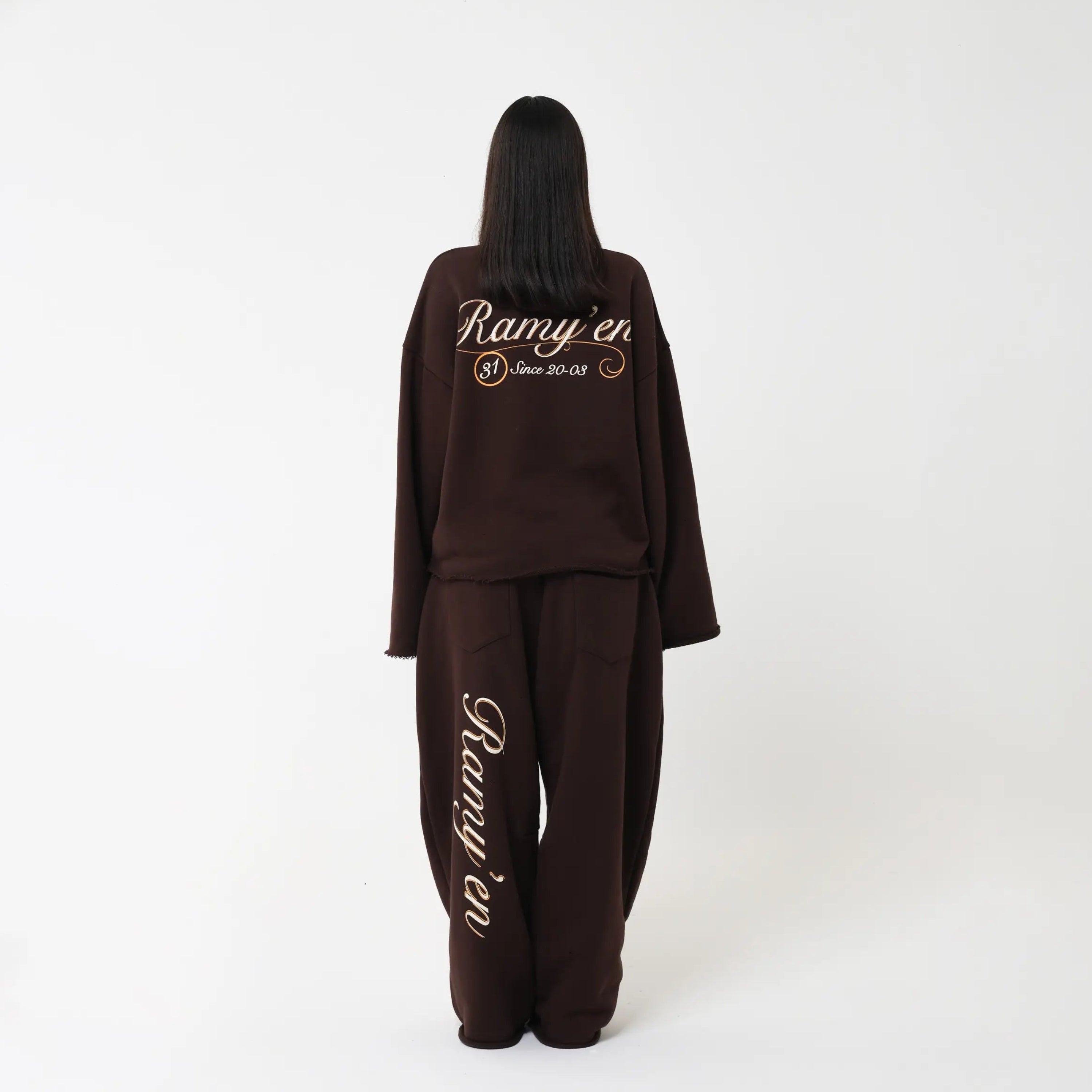 Baggy Sweatpants – Dark Brown